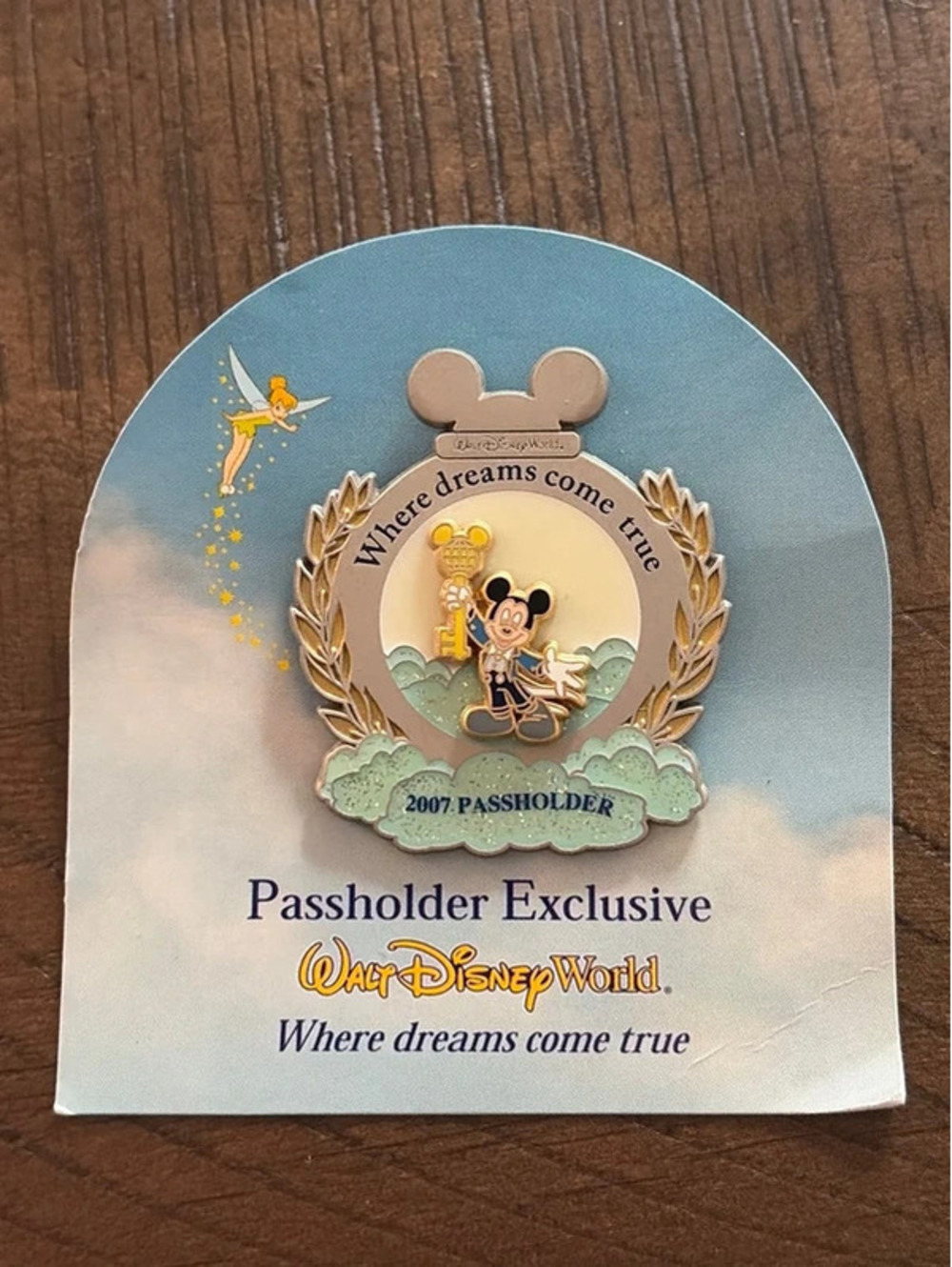 Disney WDW 2007 Passholder Exclusive Mickey Where Dreams Come True Pin + Card